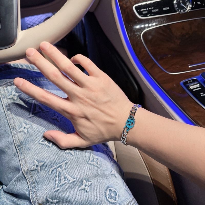 chr1st1an D10r bracelets